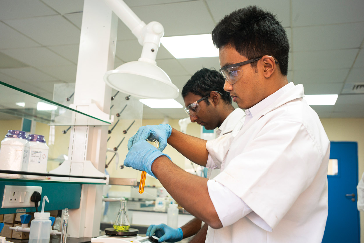 SSSIHL-Departments-Landing_Chemistry